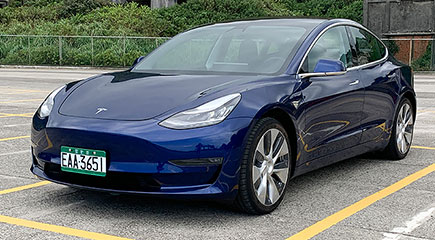 开箱文─Tesla Model 3 Performance试驾