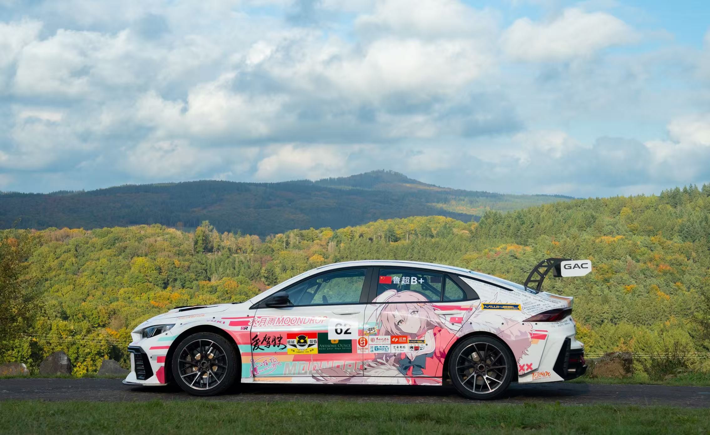 1761010367661522.jpg 键盘车神教教主携影豹重返纽北!10万级家轿背后实力大揭秘