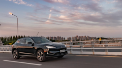 赛力斯华为智选SF5——高性能、长续航，性能优越领跑新能源