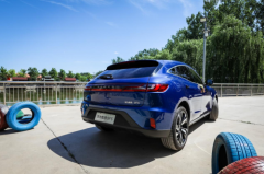 赛力斯华为智选SF5，用实力证明自己