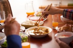 少吃淀粉类食物，为什么血糖还是控制不好？