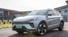 极狐汽车| 如“狐”添翼，极狐阿尔法T定义新能源座驾